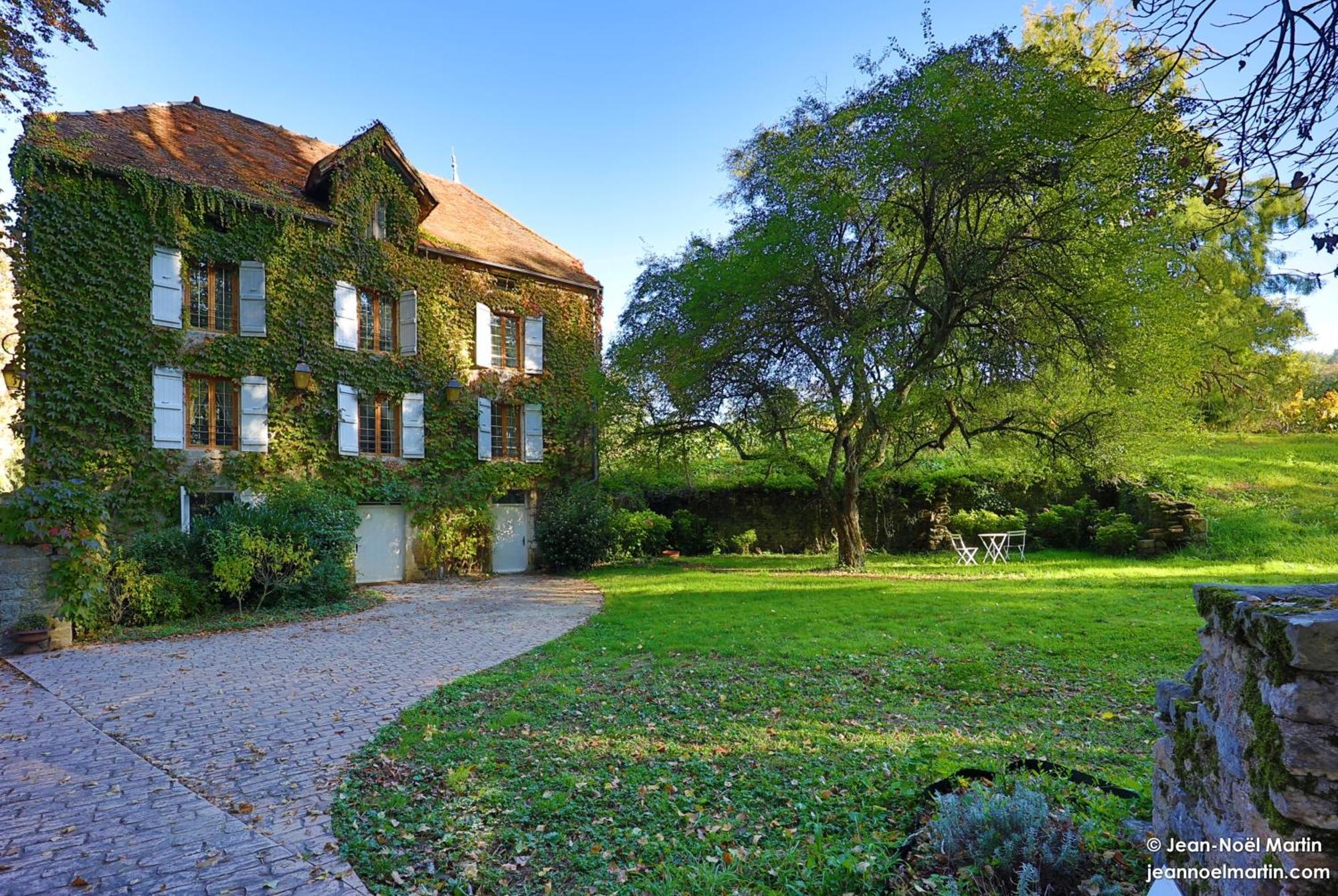 Bed and Breakfast Le Domaine De Moroges Екстер'єр фото